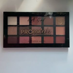 L.A Girl PROneutrals eyeshadow palette